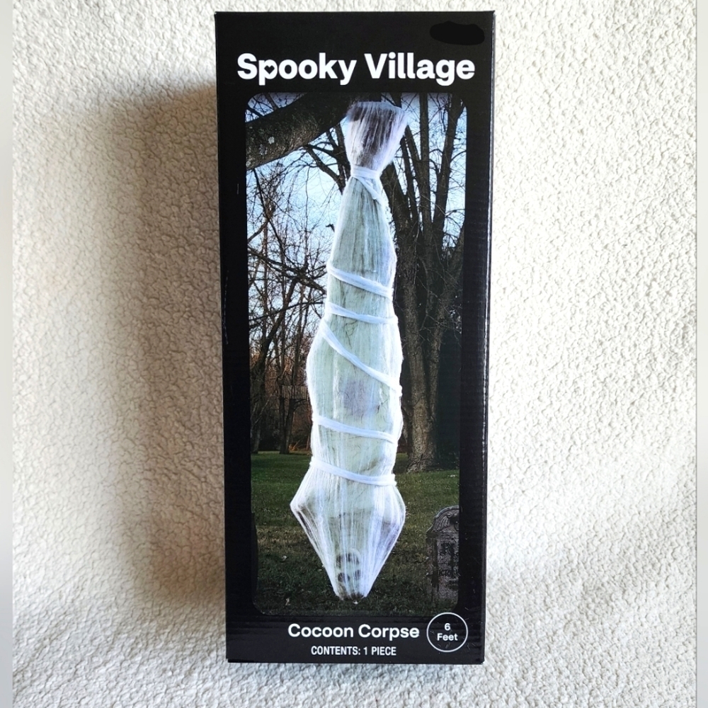New SPOOKY VILLAGE Large Hanging Cocoon Corpse Boxed Halloween 6 ft Outdoor Prop